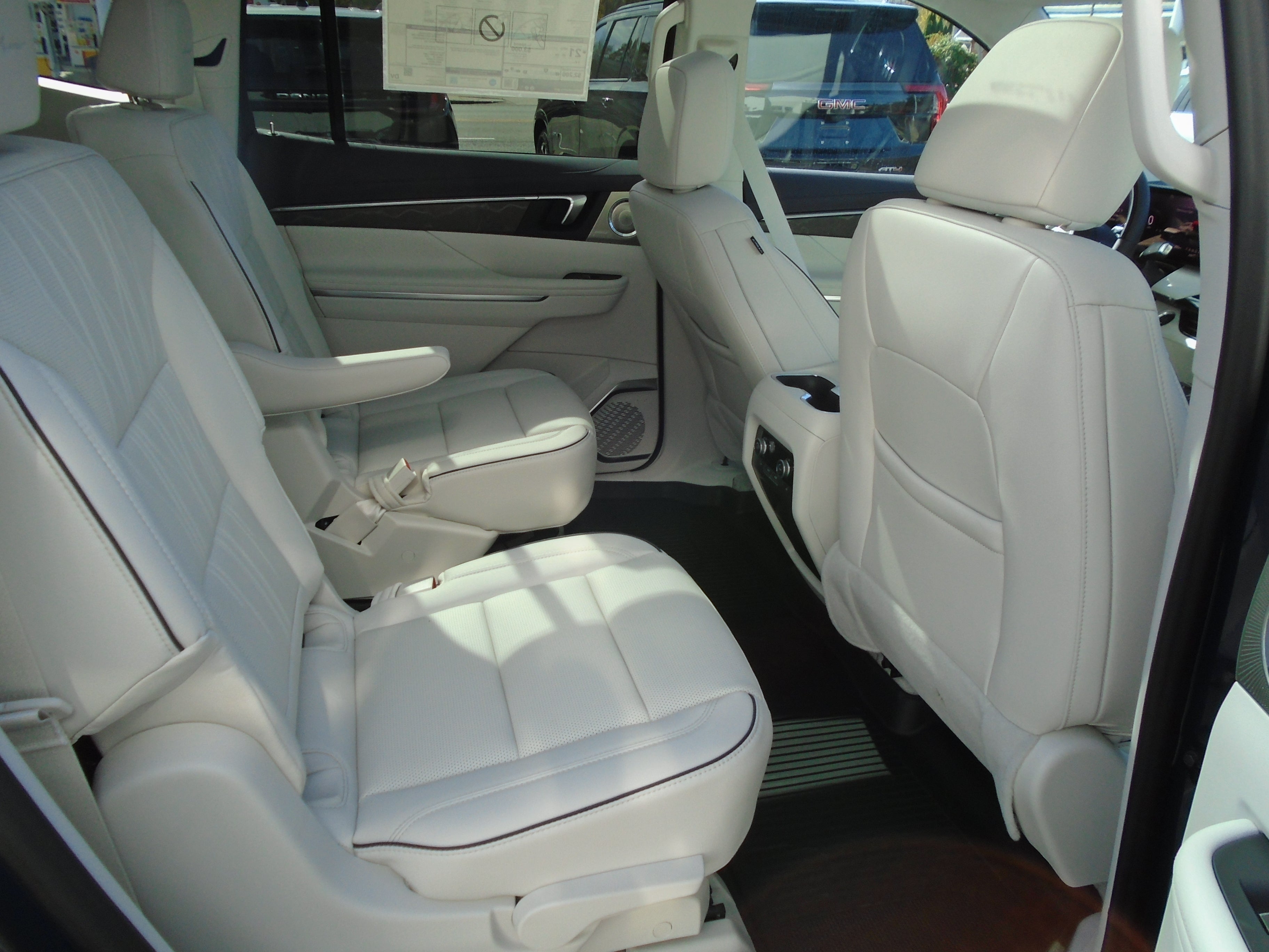 2027 Buick Enclave Avenir