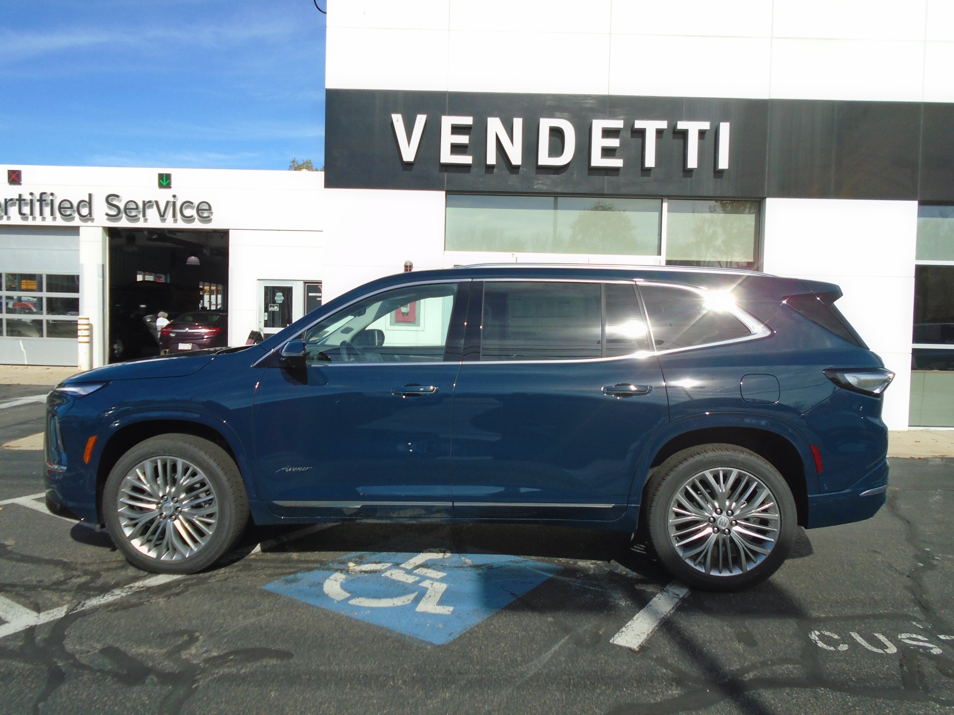 2027 Buick Enclave Avenir