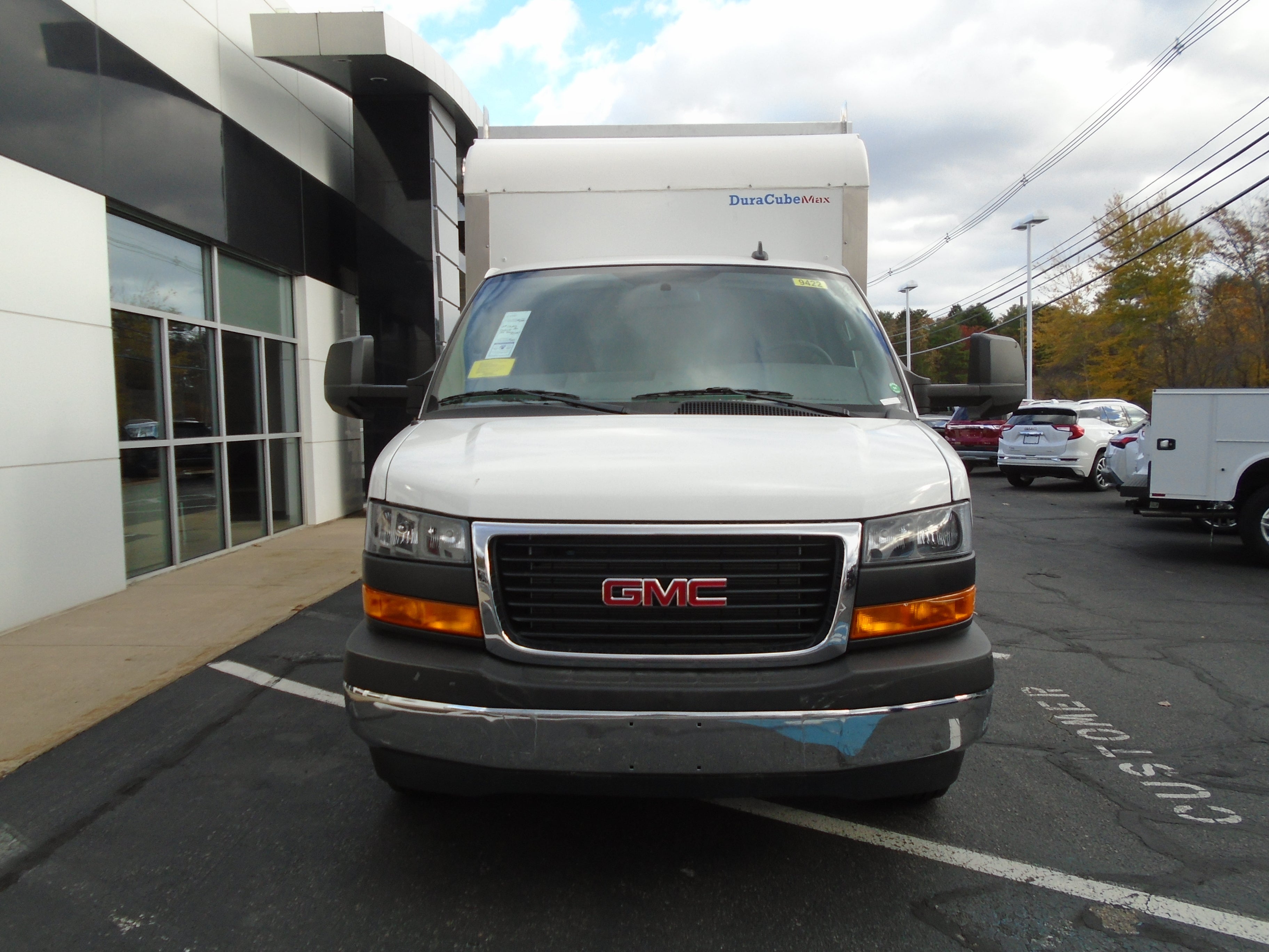 2025 GMC Savana Cutaway 3500 Base