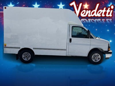 2026 GMC Savana Cutaway 3500 Base