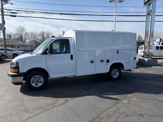 2026 GMC Savana Cutaway 3500 Base