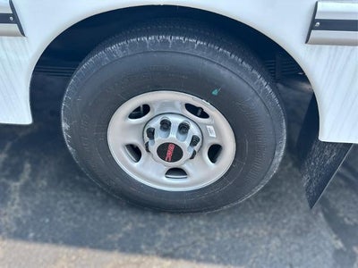 2025 GMC Savana Cutaway 3500 Base