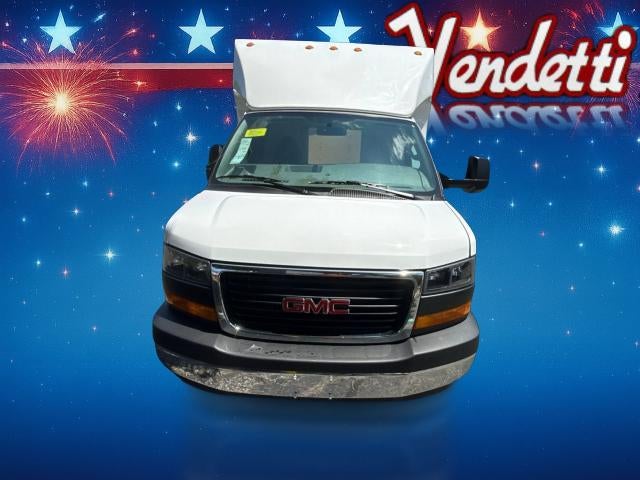 2026 GMC Savana Cutaway 3500 Base