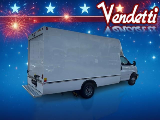 2025 GMC Savana Cutaway 3500 Base