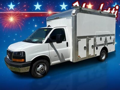 2026 GMC Savana Cutaway 3500 Base