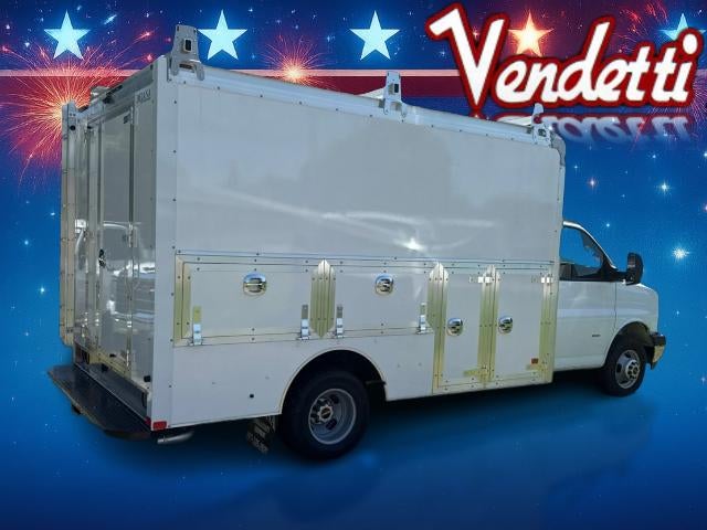 2026 GMC Savana Cutaway 3500 Base
