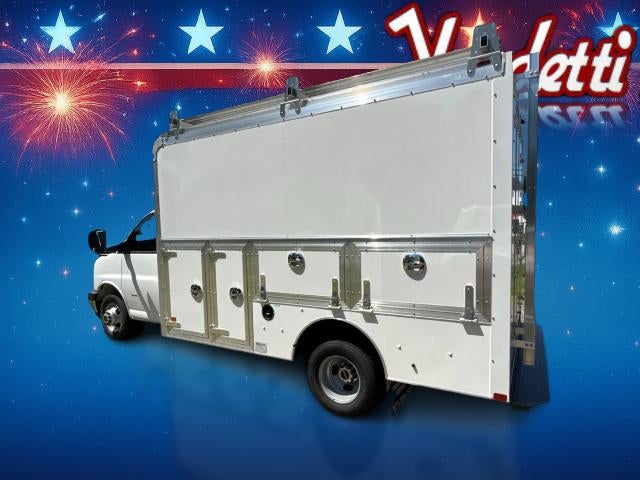 2026 GMC Savana Cutaway 3500 Base