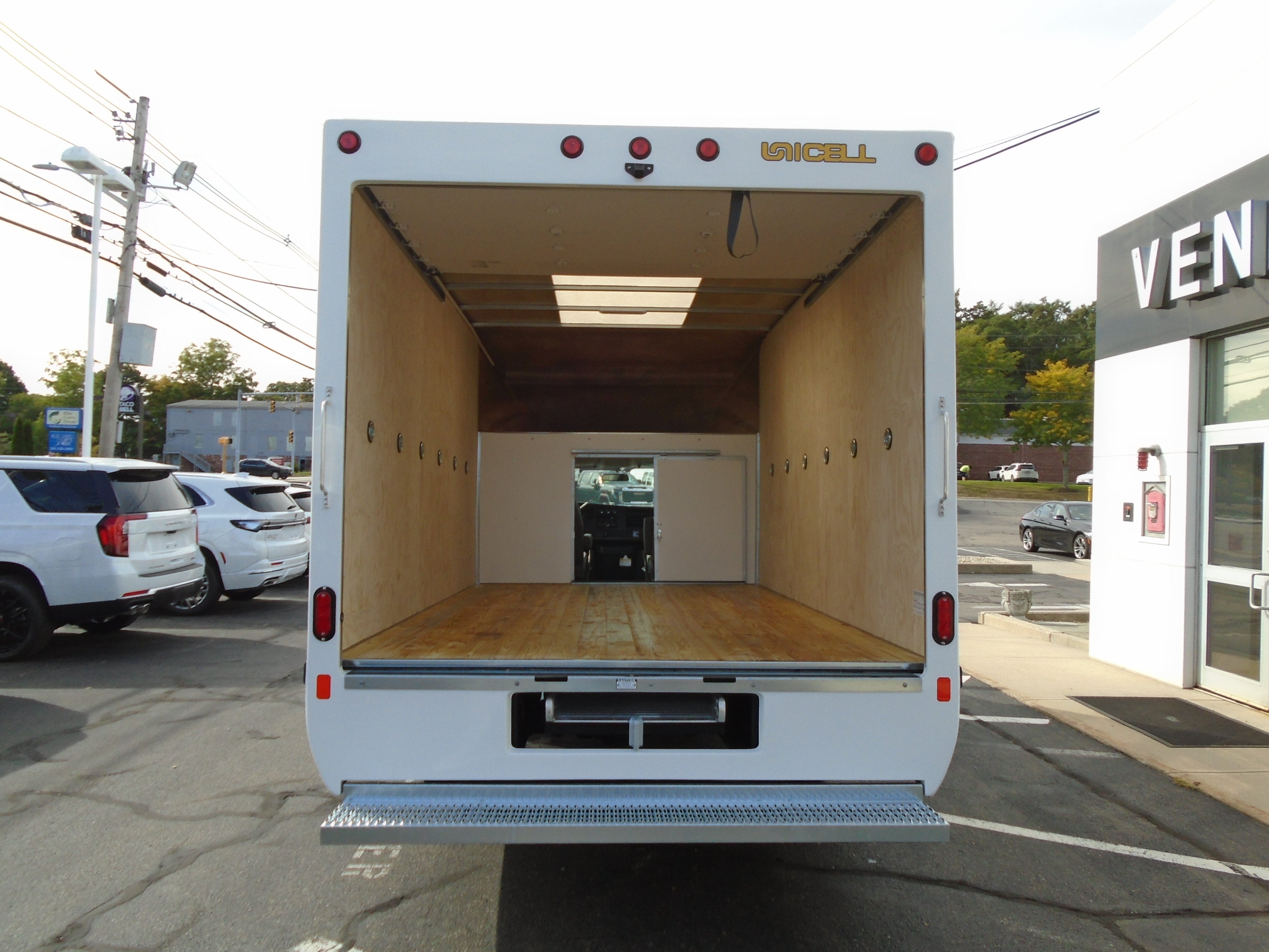 2026 GMC Savana Cutaway 4500 Base