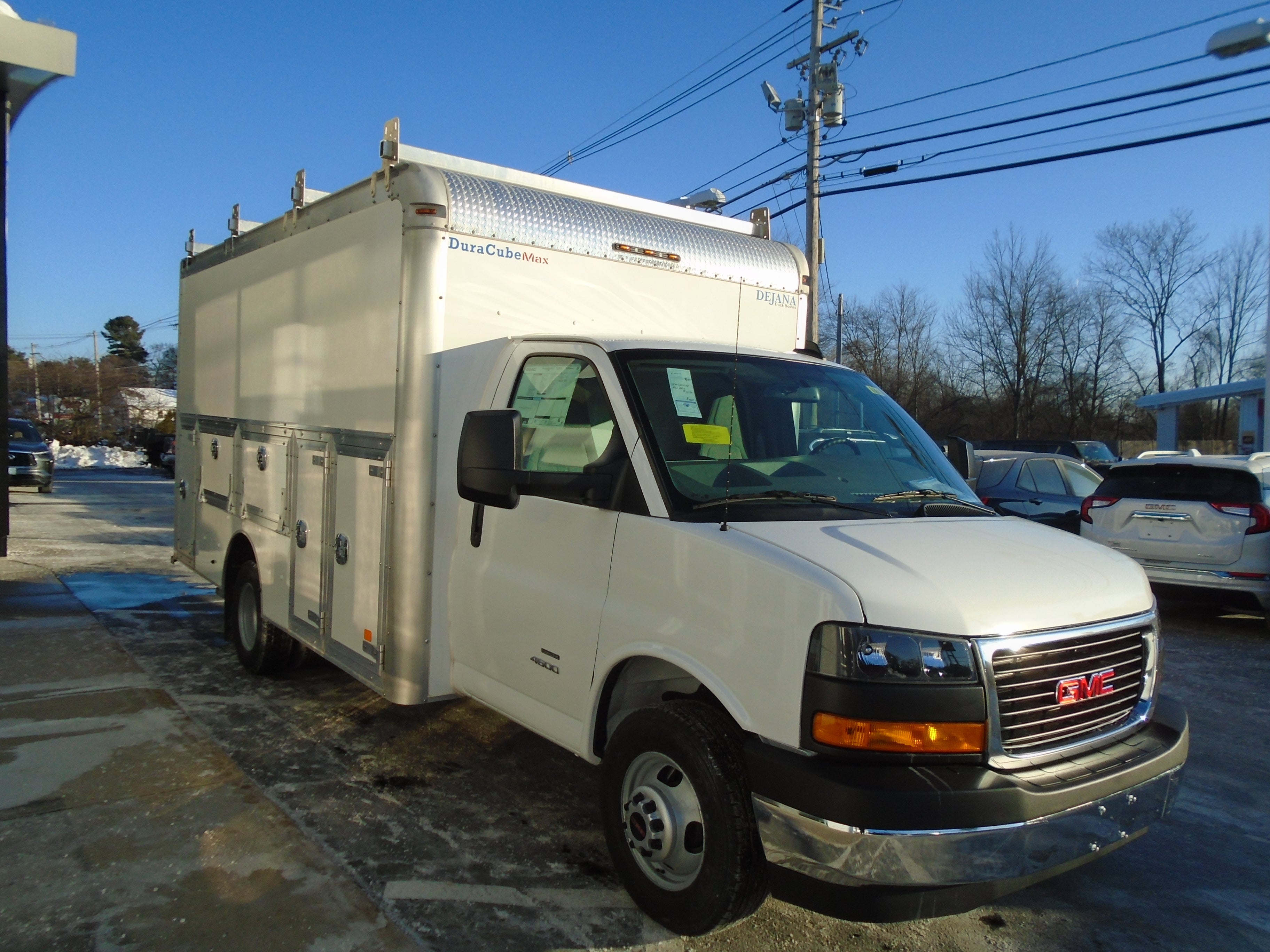 2026 GMC Savana Cutaway 4500 Base