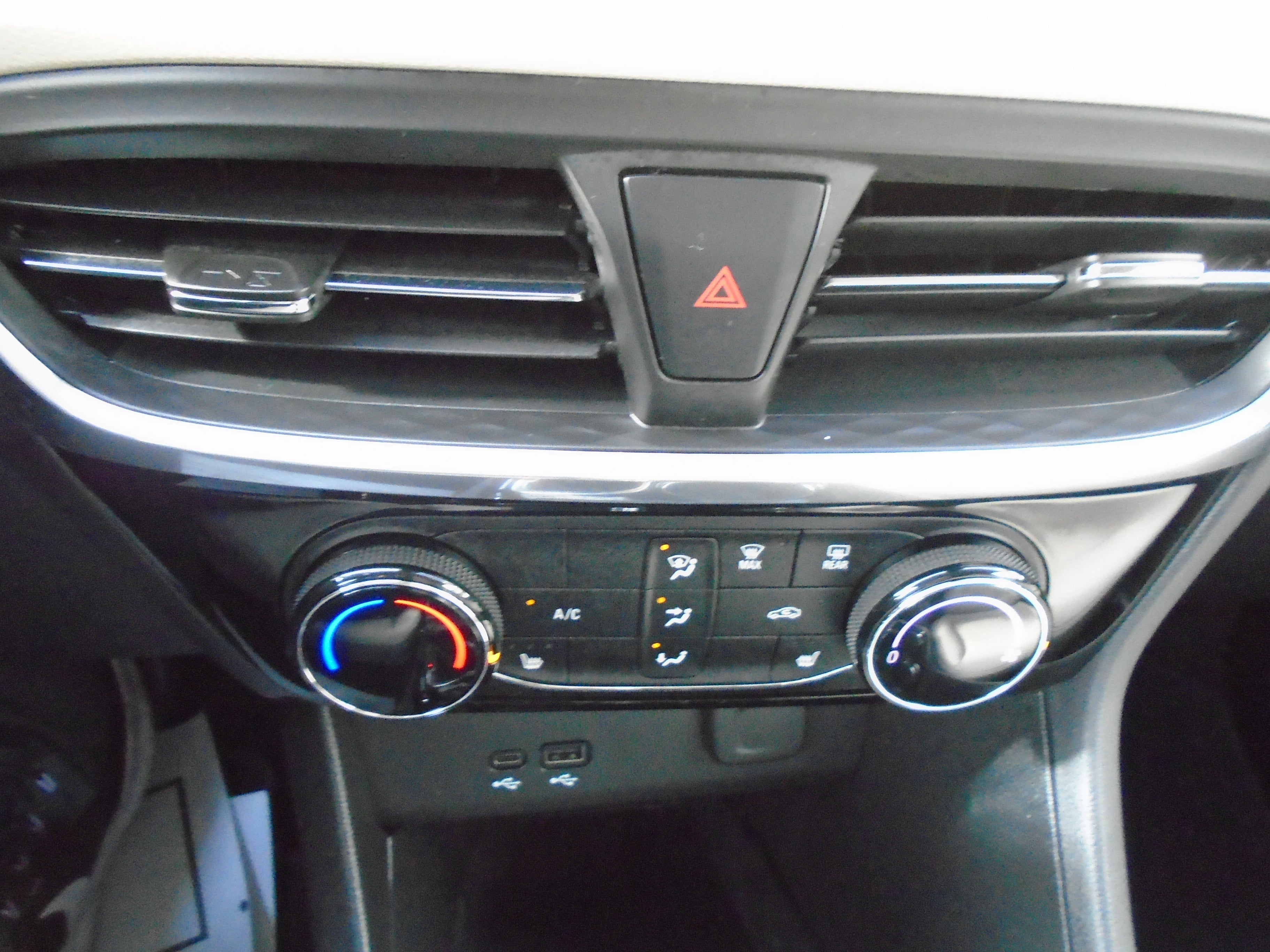2024 Buick Encore GX Sport Touring AWD